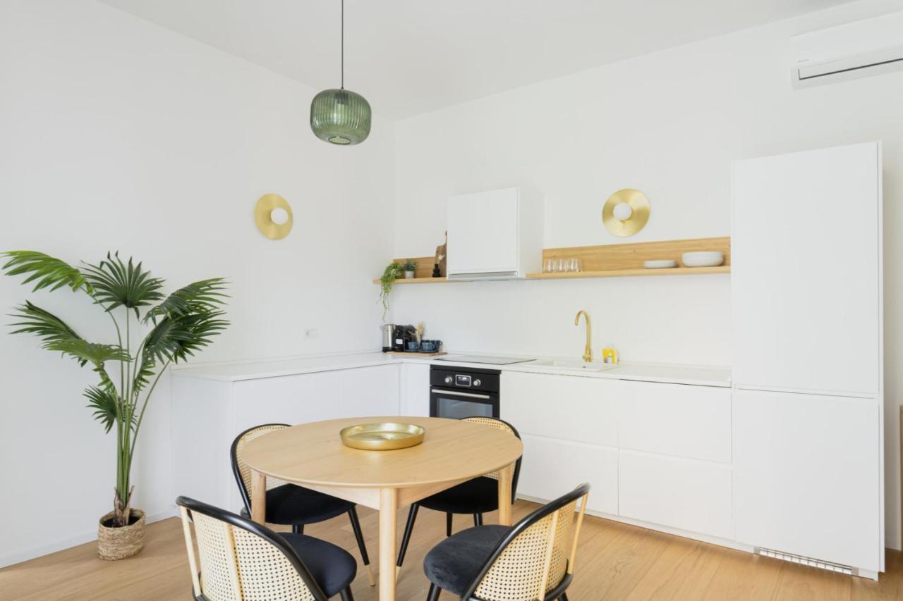 Easylife - Romantico Appartamento Sui Navigli Мілан Екстер'єр фото