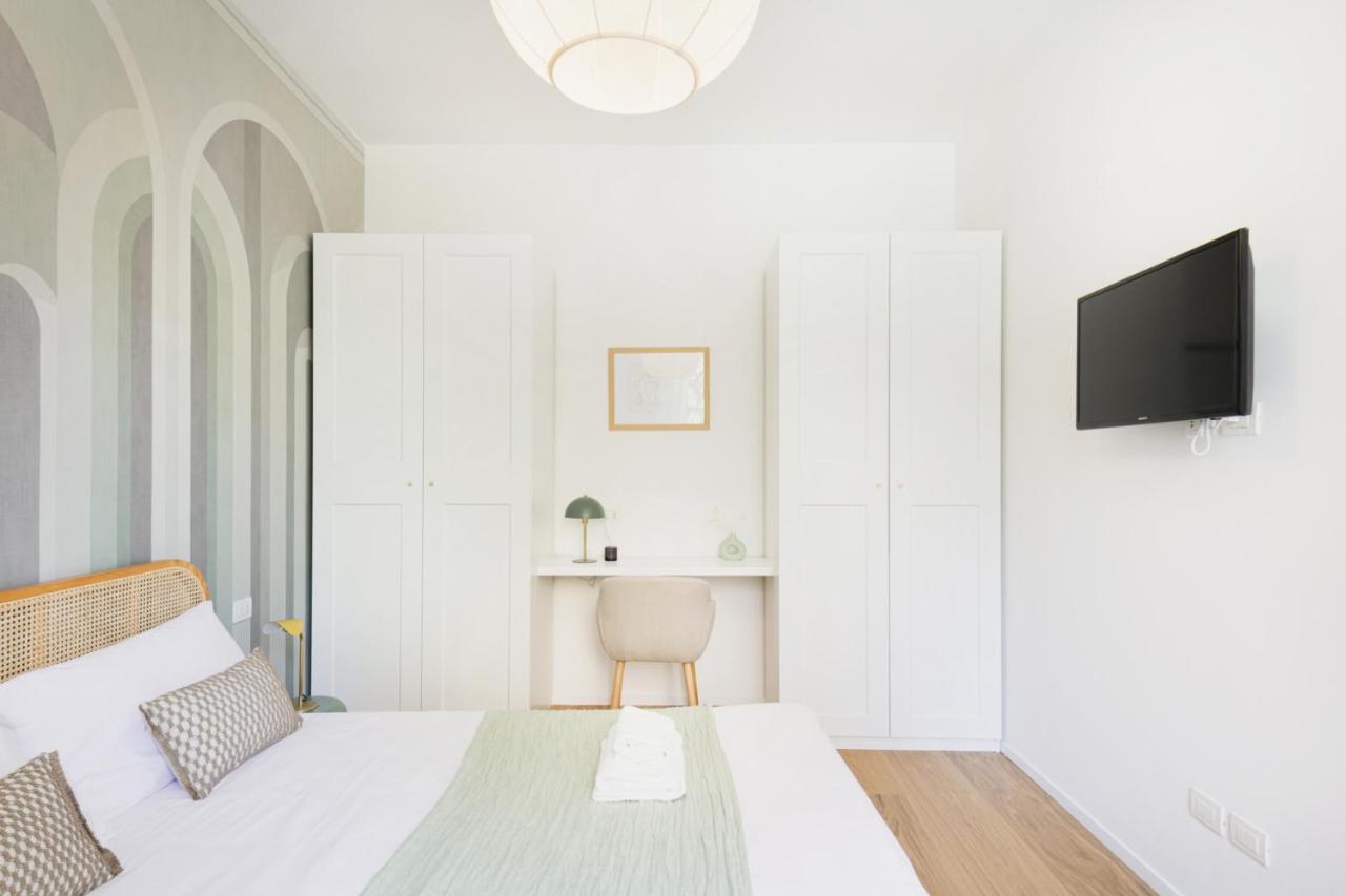 Easylife - Romantico Appartamento Sui Navigli Мілан Екстер'єр фото