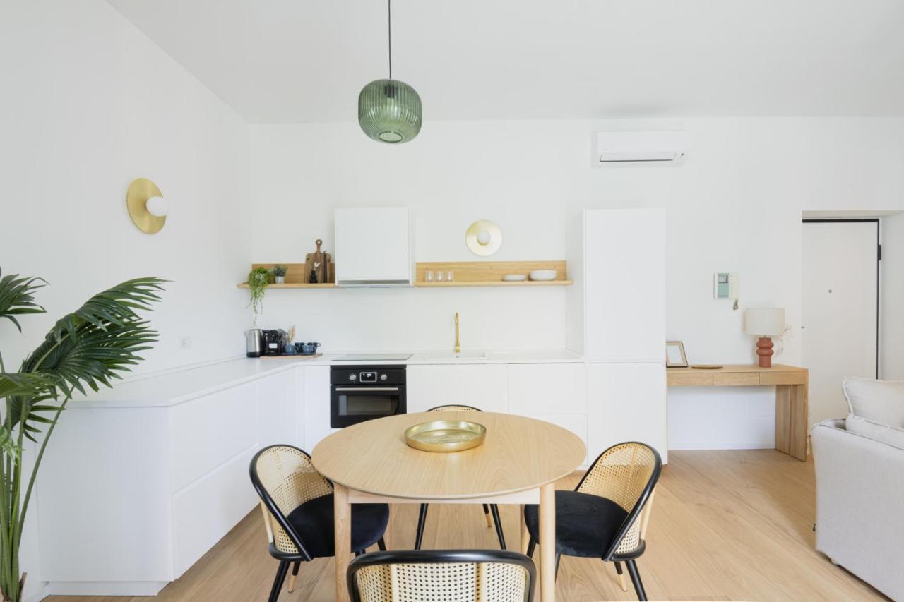 Easylife - Romantico Appartamento Sui Navigli Мілан Екстер'єр фото